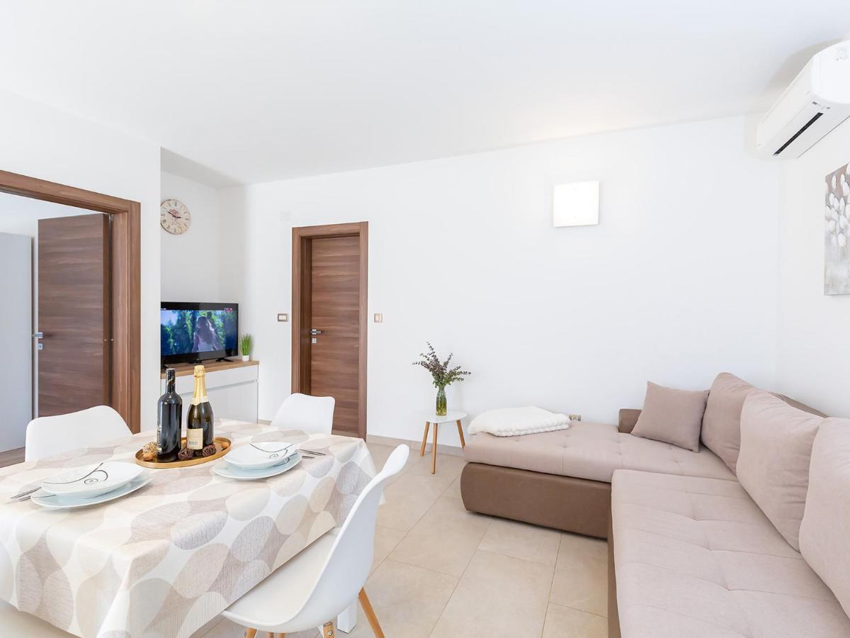 Villa Gioia Apartment With Terrace Porec Luaran gambar